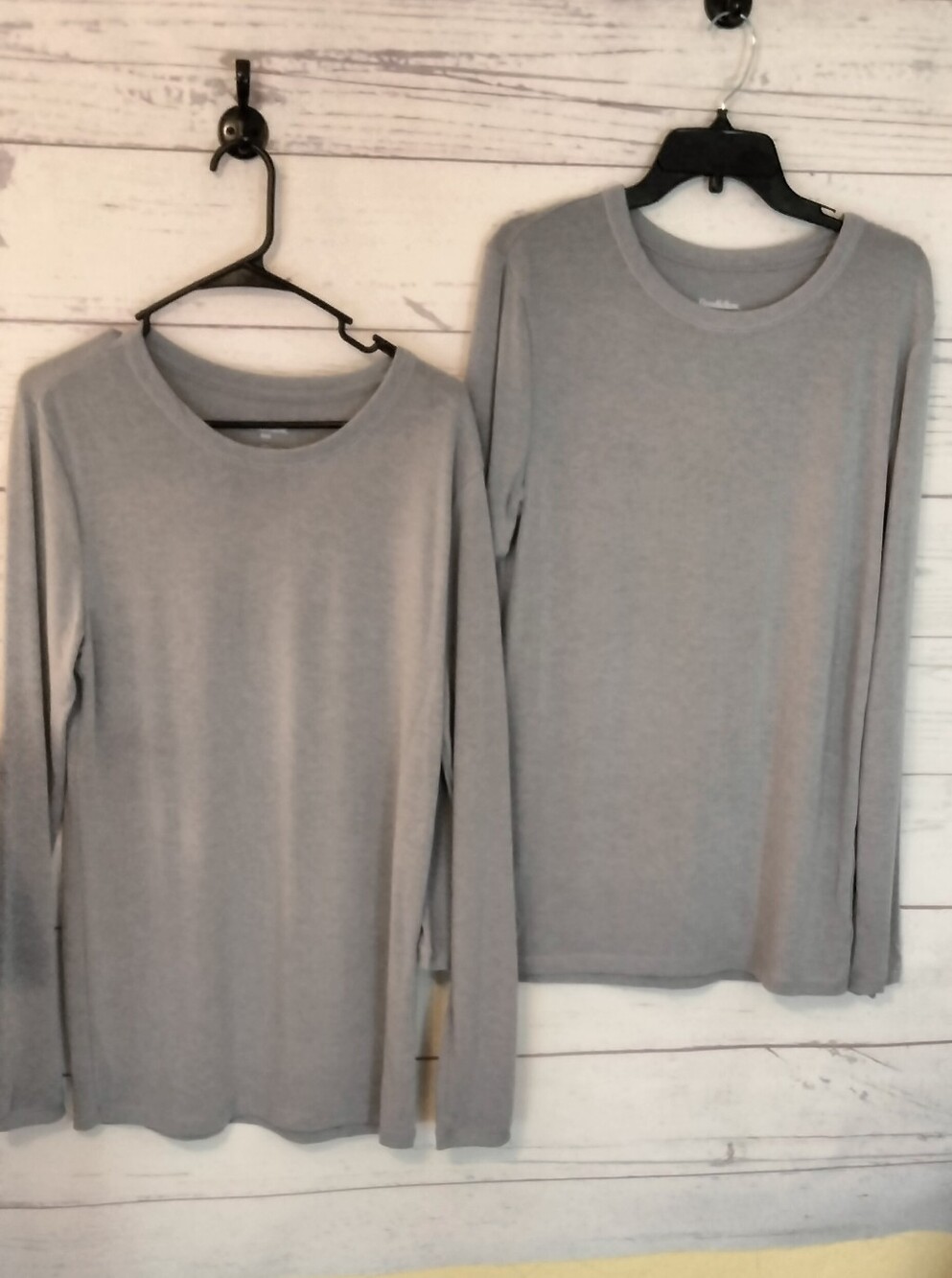 Goodfellow & Co Light Gray Crew Neck Long Sleeve